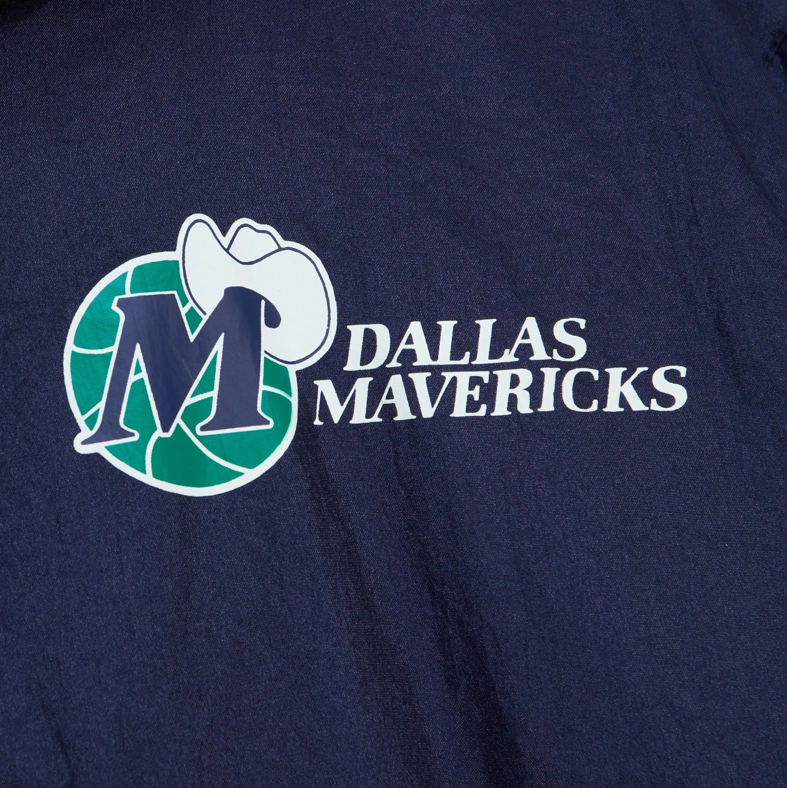 DALLAS MAVERICKS MITCHELL & NESS HARDWOOD CLASSIC M-HAT WINDBREAKER